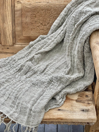 Throw -Natural-Clover Handloomed