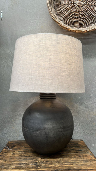 Vintage Black Donut  Neck Moon Pot